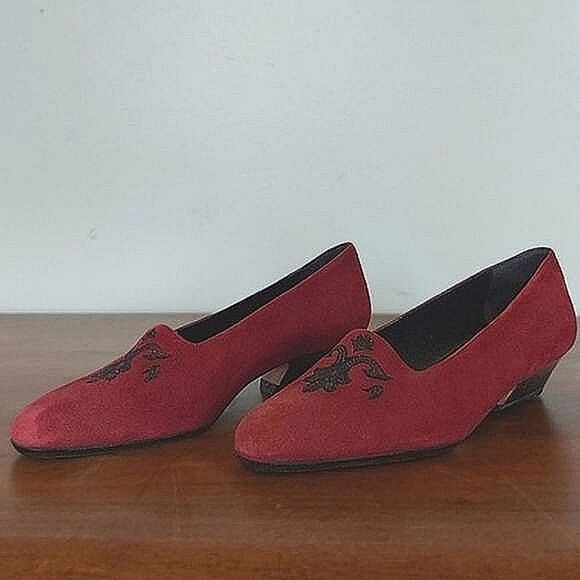 Vtg burgundy Italian suede embroidered loafers | narrow EU 35 - Picture 5 of 12